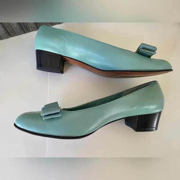 Salvatore Ferragamo Vara Bow Low Heel Turquoise  Leather Vintage Italy-SZ 5.5B - Picture 7 of 15